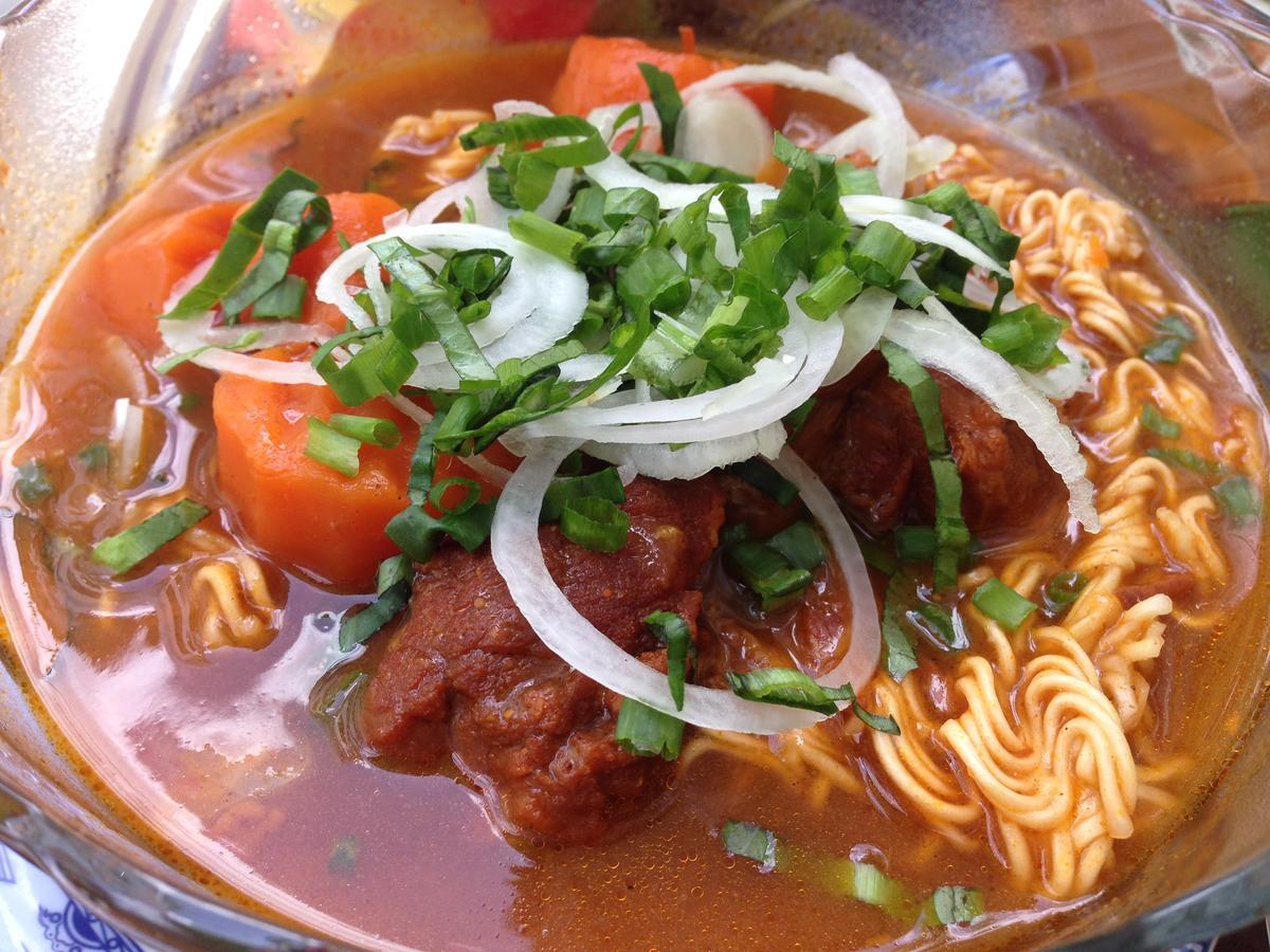S Phuot Homestay - 3A Lam Son, Ward 2, Tan Binh District Thành Pho Ho Chí Minh Esterno foto